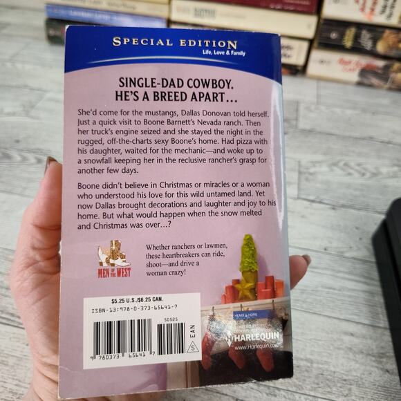 Christmas with the Mustang Man by Stella Bagwell 2011 Harlequin Romance - Picture 7 of 11